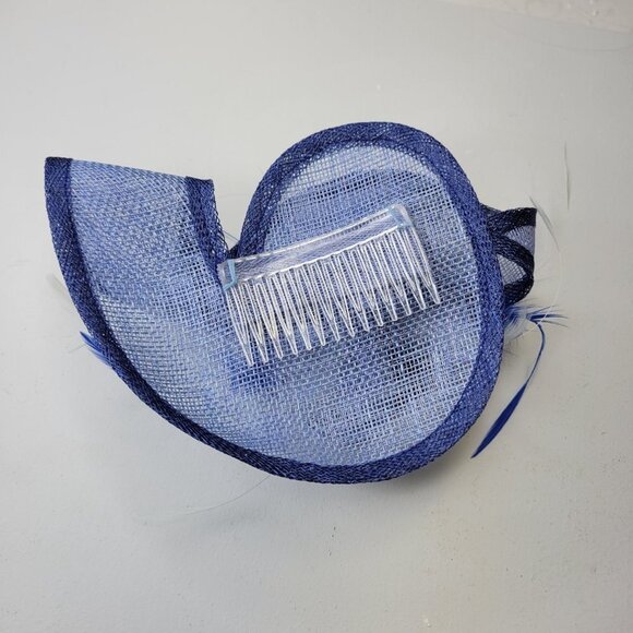 Blue Sinamay Comb Fascinator With Sinamay Rosettes and Blue White Feathers - Picture 7 of 10